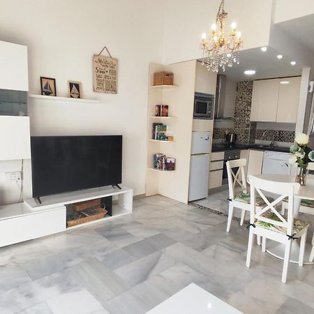 Apartment In Puerto Marina With Beautiful Views Of The Sea And The Boats 贝纳尔马德纳 外观 照片