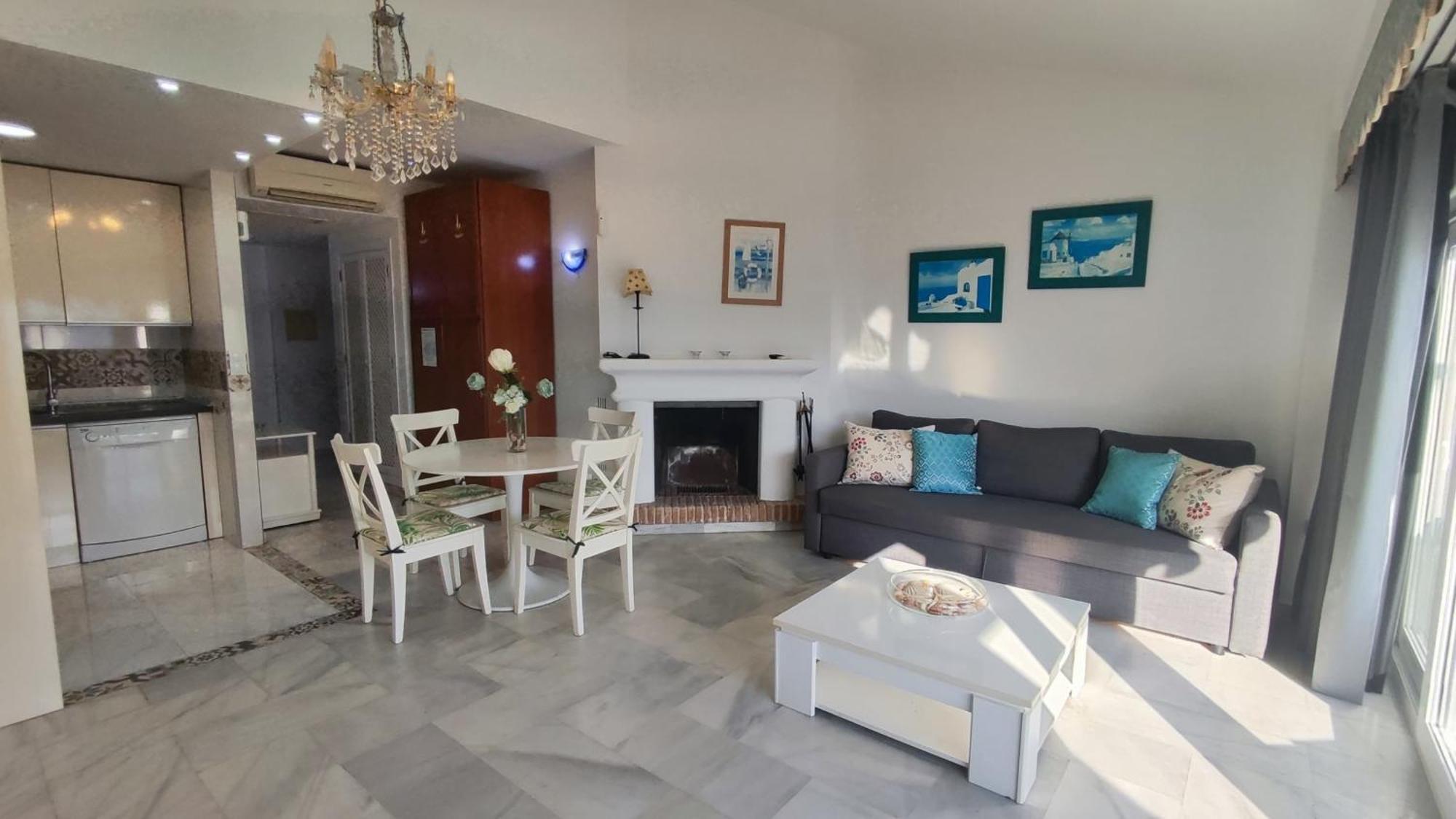 Apartment In Puerto Marina With Beautiful Views Of The Sea And The Boats 贝纳尔马德纳 外观 照片